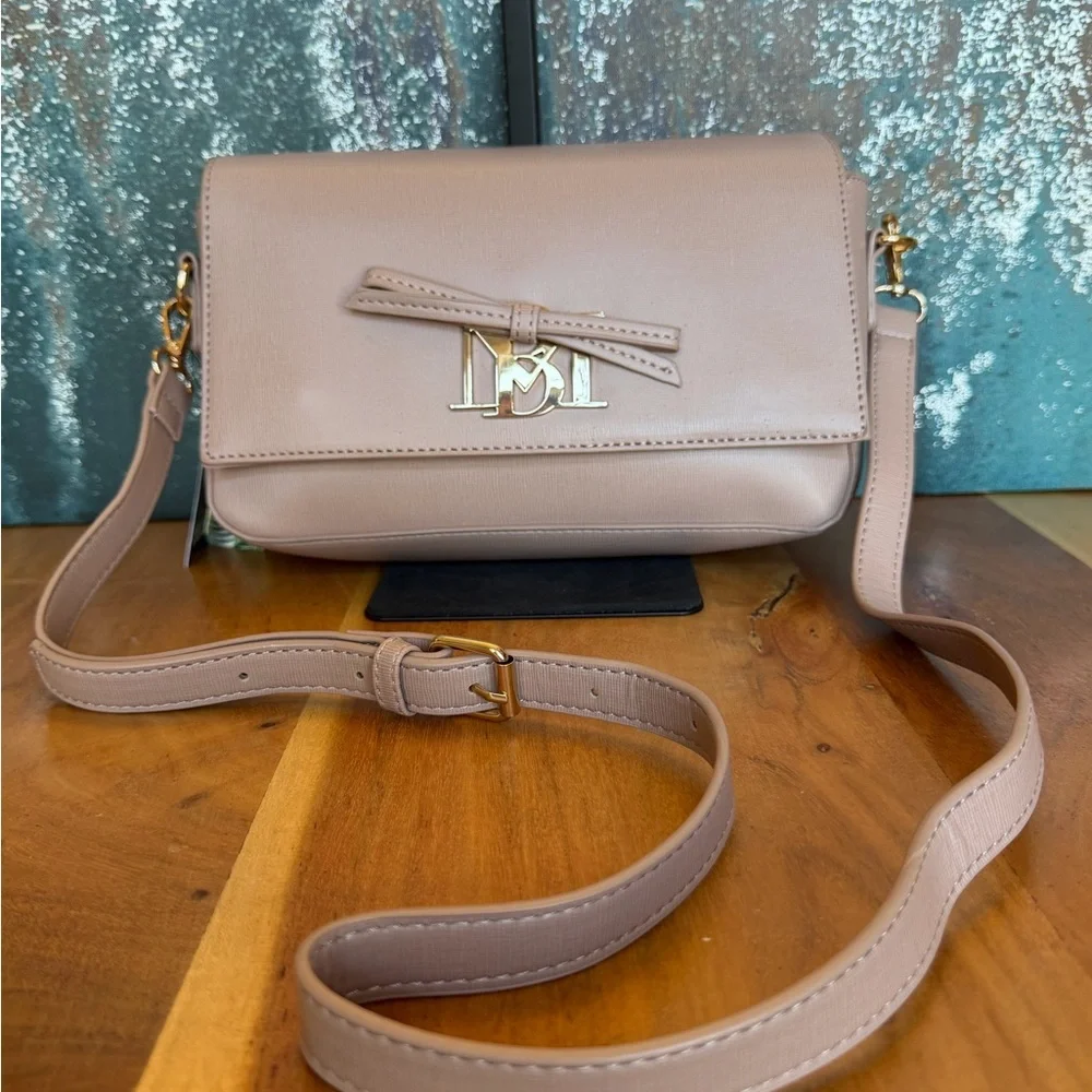 Badgley Mischka Glam Bow Crossbody‎ Clutch Vegan Leather Blush/Tan NWT